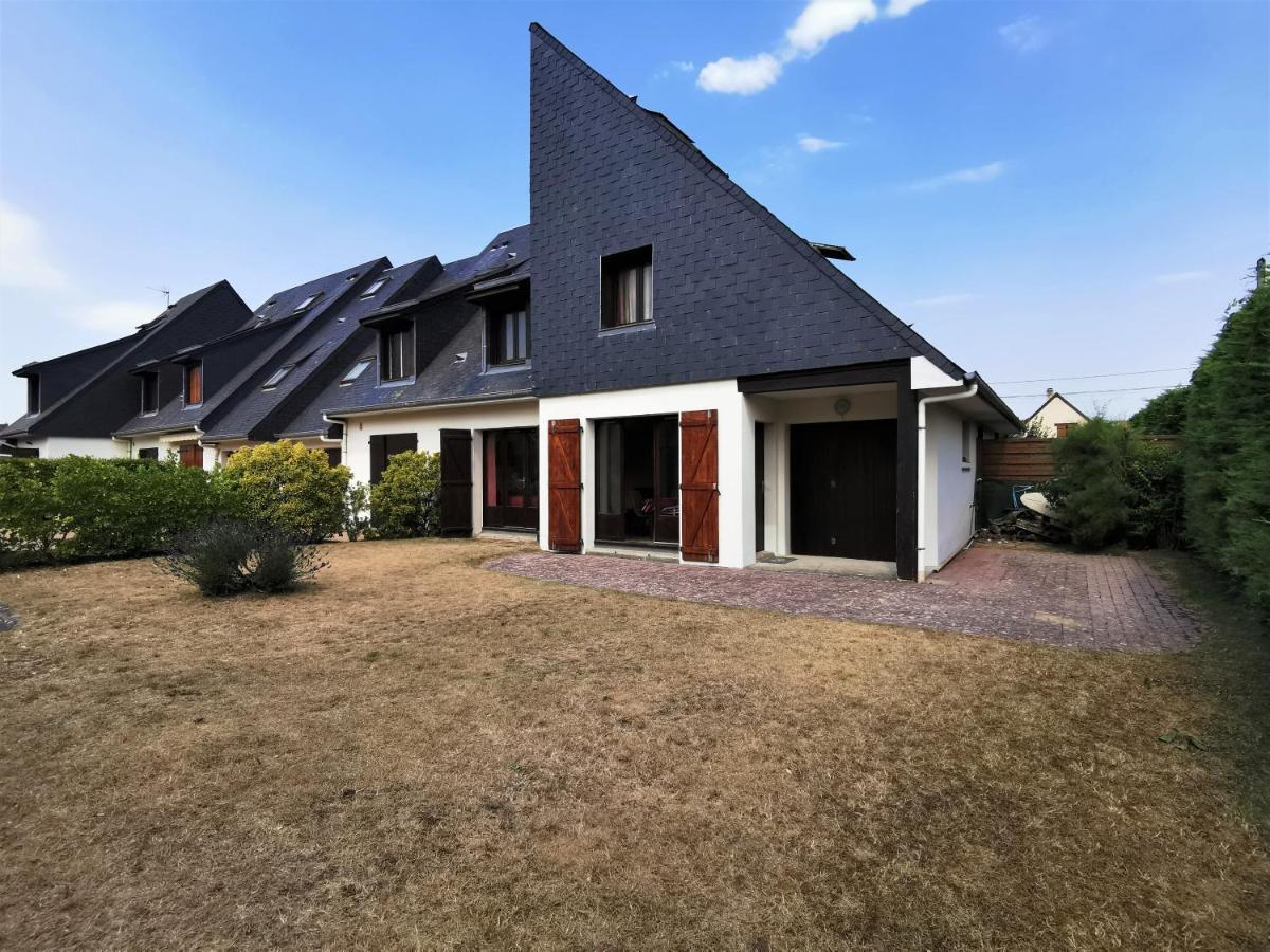 Cottage A 2 Mn A Pied De La Mer Merville-Franceville-Plage Esterno foto